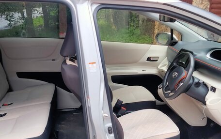 Toyota Sienta II, 2018 год, 1 150 000 рублей, 23 фотография