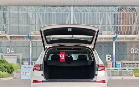 Skoda Kodiaq I, 2022 год, 3 995 000 рублей, 9 фотография