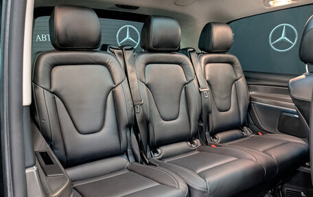 Mercedes-Benz V-Класс, 2017 год, 6 400 000 рублей, 29 фотография