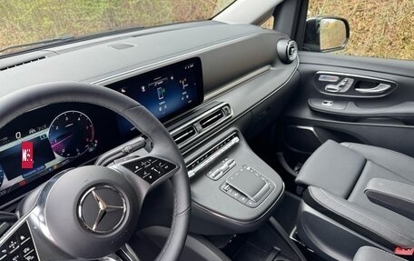 Mercedes-Benz V-Класс, 2024 год, 12 500 000 рублей, 10 фотография