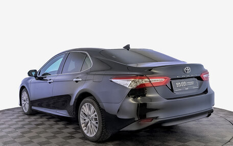 Toyota Camry, 2019 год, 2 700 000 рублей, 7 фотография