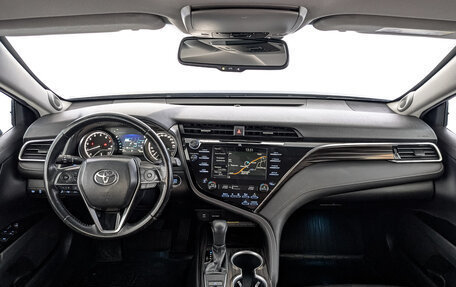 Toyota Camry, 2019 год, 2 700 000 рублей, 14 фотография