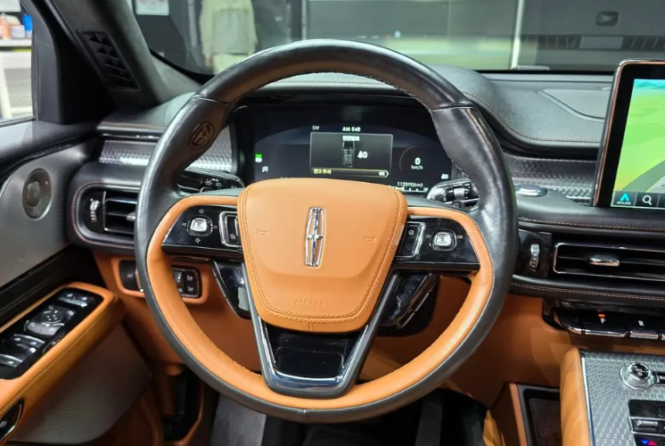 Lincoln Aviator II, 2020 год, 4 050 000 рублей, 13 фотография