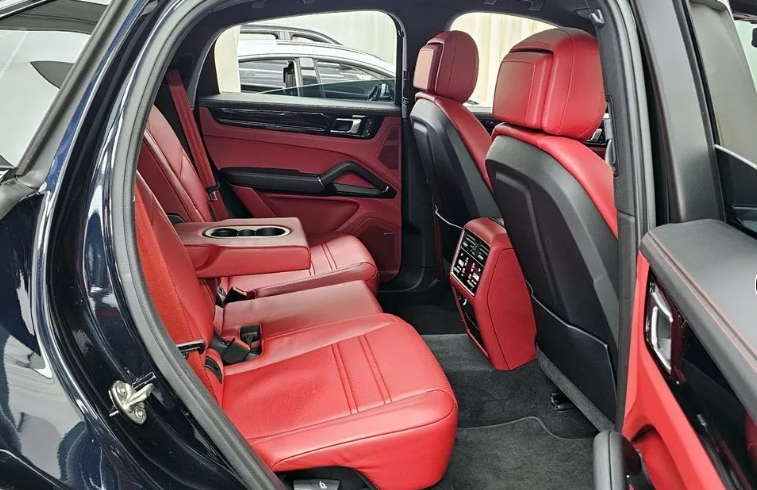 Porsche Cayenne Coupe I, 2023 год, 9 490 000 рублей, 12 фотография