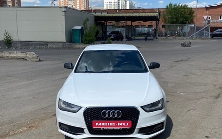 Audi A4, 2011 год, 1 950 000 рублей, 1 фотография
