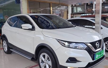Nissan Qashqai, 2021 год, 1 700 000 рублей, 2 фотография