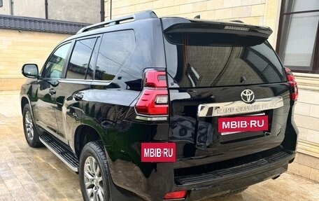 Toyota Land Cruiser Prado 150 рестайлинг 2, 2020 год, 7 000 000 рублей, 4 фотография