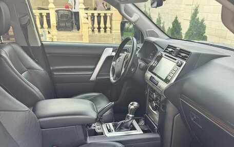 Toyota Land Cruiser Prado 150 рестайлинг 2, 2020 год, 7 000 000 рублей, 18 фотография
