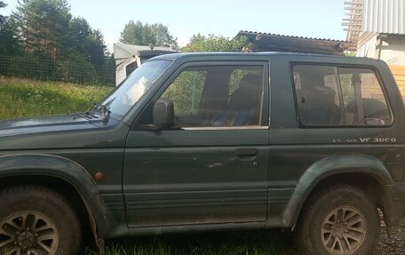 Mitsubishi Pajero III рестайлинг, 1992 год, 310 000 рублей, 4 фотография