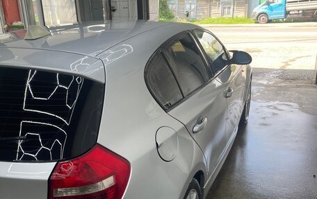BMW 1 серия, 2009 год, 1 300 000 рублей, 5 фотография