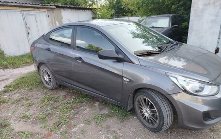 Hyundai Solaris II рестайлинг, 2011 год, 850 000 рублей, 11 фотография