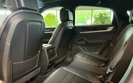 Porsche Cayenne III, 2024 год, 15 900 000 рублей, 15 фотография
