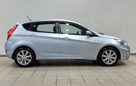Hyundai Solaris II рестайлинг, 2011 год, 750 000 рублей, 4 фотография