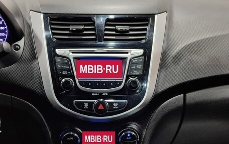 Hyundai Solaris II рестайлинг, 2011 год, 750 000 рублей, 16 фотография