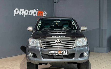 Toyota Hilux VII, 2015 год, 1 899 000 рублей, 2 фотография