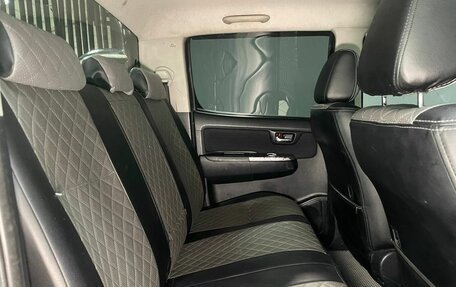 Toyota Hilux VII, 2015 год, 1 899 000 рублей, 13 фотография