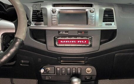 Toyota Hilux VII, 2015 год, 1 899 000 рублей, 15 фотография