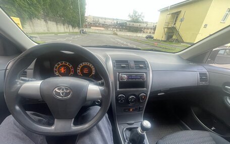 Toyota Corolla, 2011 год, 780 000 рублей, 13 фотография