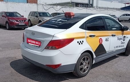 Hyundai Solaris II рестайлинг, 2015 год, 420 000 рублей, 7 фотография