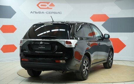 Mitsubishi Outlander III рестайлинг 3, 2014 год, 1 390 000 рублей, 5 фотография