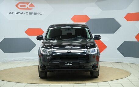 Mitsubishi Outlander III рестайлинг 3, 2014 год, 1 390 000 рублей, 2 фотография