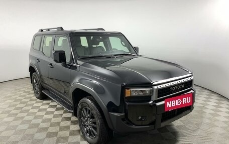 Toyota Land Cruiser Prado, 2024 год, 10 990 000 рублей, 3 фотография
