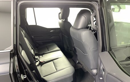 Toyota Land Cruiser Prado, 2024 год, 10 990 000 рублей, 19 фотография