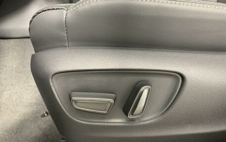 Toyota Land Cruiser Prado, 2024 год, 10 990 000 рублей, 22 фотография