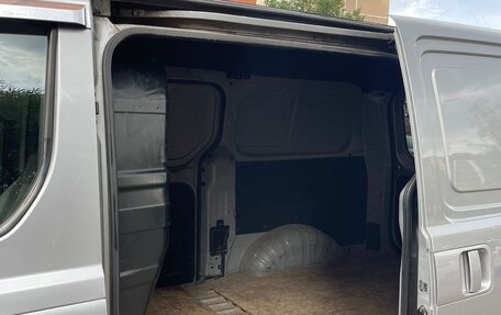 Hyundai Grand Starex Grand Starex I рестайлинг 2, 2011 год, 1 200 000 рублей, 2 фотография