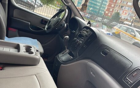 Hyundai Grand Starex Grand Starex I рестайлинг 2, 2011 год, 1 200 000 рублей, 10 фотография