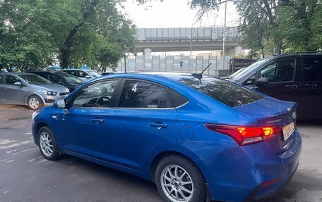 Hyundai Solaris II рестайлинг, 2017 год, 980 000 рублей, 3 фотография