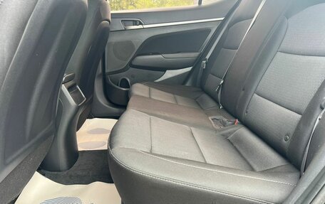 Hyundai Elantra VI рестайлинг, 2017 год, 1 299 000 рублей, 9 фотография