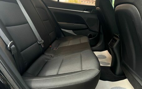 Hyundai Elantra VI рестайлинг, 2017 год, 1 299 000 рублей, 11 фотография
