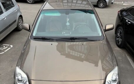 Toyota Avensis III рестайлинг, 2005 год, 950 000 рублей, 2 фотография