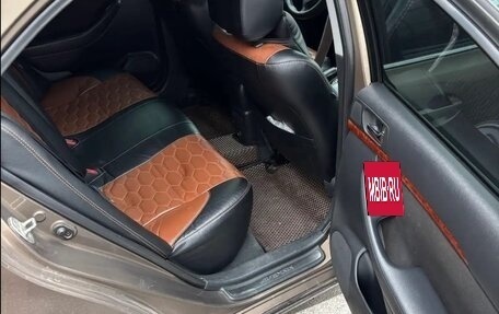 Toyota Avensis III рестайлинг, 2005 год, 950 000 рублей, 13 фотография