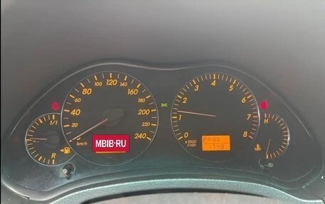 Toyota Avensis III рестайлинг, 2005 год, 950 000 рублей, 16 фотография