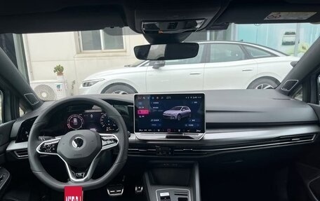 Volkswagen Golf VIII, 2025 год, 3 356 000 рублей, 6 фотография