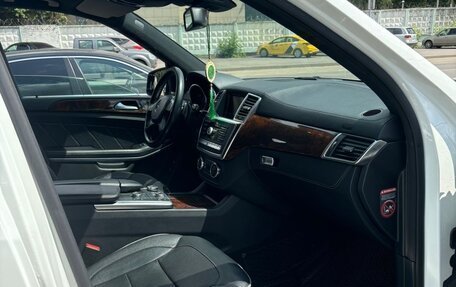 Mercedes-Benz GL-Класс, 2013 год, 2 100 000 рублей, 19 фотография