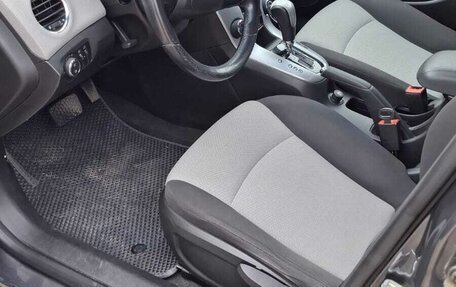 Chevrolet Cruze II, 2011 год, 790 000 рублей, 6 фотография