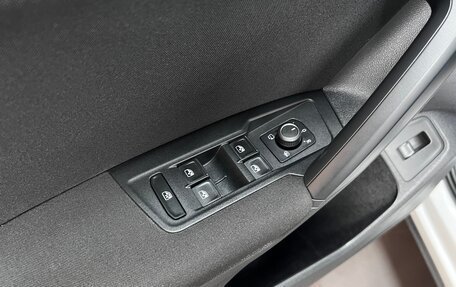 Volkswagen Tiguan II, 2019 год, 2 245 000 рублей, 16 фотография
