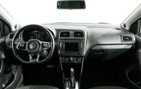 Volkswagen Polo VI (EU Market), 2018 год, 1 285 000 рублей, 13 фотография