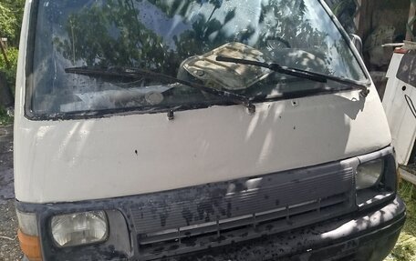 Toyota HiAce H100, 1993 год, 430 000 рублей, 8 фотография