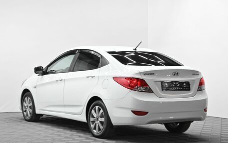 Hyundai Solaris II рестайлинг, 2011 год, 745 000 рублей, 3 фотография