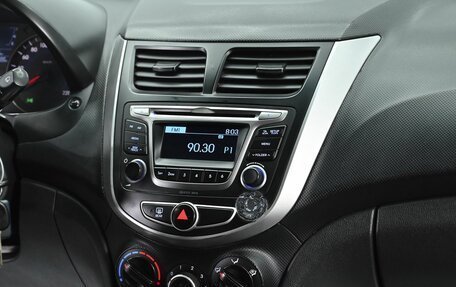 Hyundai Solaris II рестайлинг, 2011 год, 745 000 рублей, 10 фотография