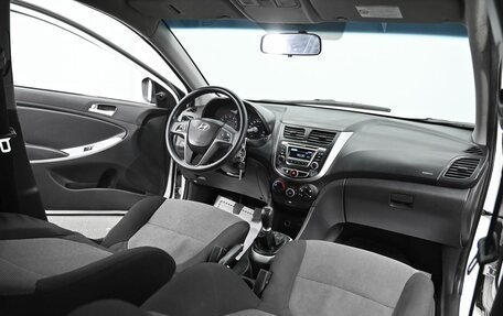 Hyundai Solaris II рестайлинг, 2011 год, 745 000 рублей, 13 фотография