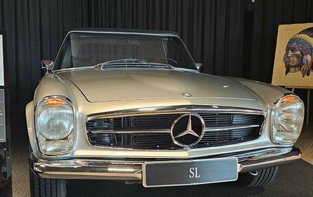 Mercedes-Benz SL-Класс, 1970 год, 18 000 000 рублей, 2 фотография
