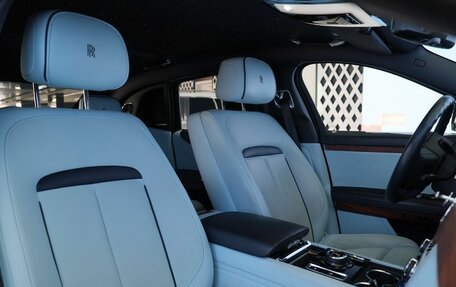 Rolls-Royce Ghost Series II рестайлинг, 2021 год, 31 000 000 рублей, 14 фотография