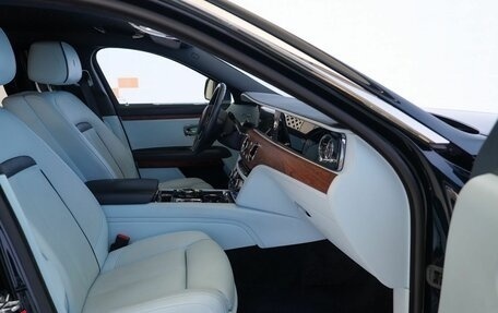 Rolls-Royce Ghost Series II рестайлинг, 2021 год, 31 000 000 рублей, 13 фотография