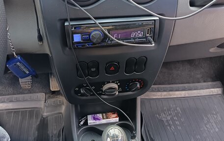 Renault Sandero I, 2011 год, 560 000 рублей, 8 фотография