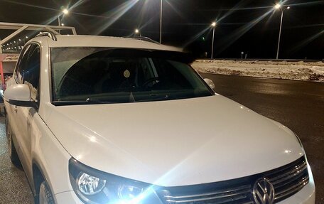 Volkswagen Tiguan I, 2015 год, 1 399 999 рублей, 2 фотография